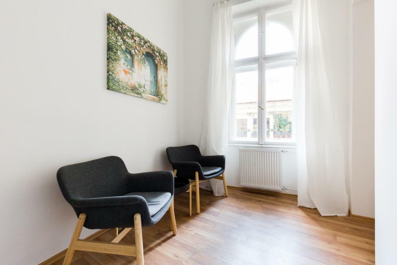 Apartment Vacation In *